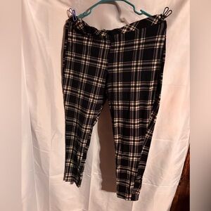 Torrid Black and Cream Checkered Pants